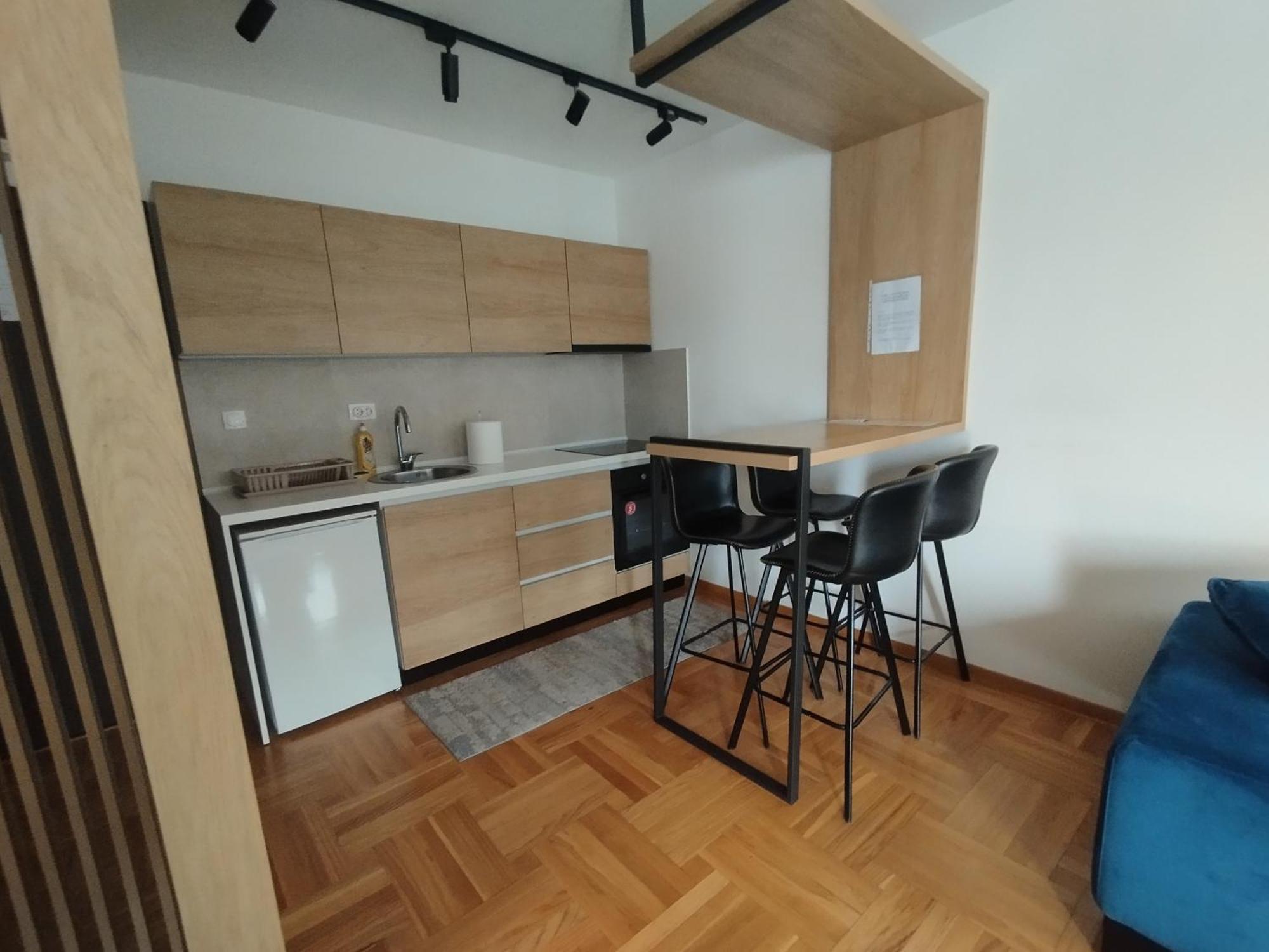 Cvetkovic Lux Аpartmani & Free Garaza Vrnjačka Banja Quarto foto